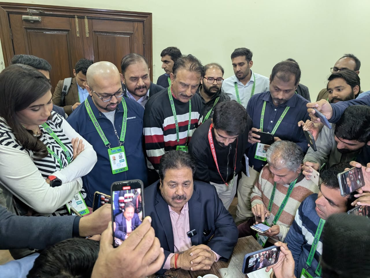 بھارتی ٹیم کا پاکستان نہ آنا بی سی سی آئی کا نہیں بھارتی سرکار کا فیصلہ ہے ; راجیو شکلا